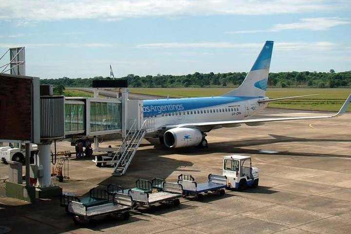 Airport Puerto Iguazu IGR Pick-Up & Airport Cataratas IGU Drop-off - Photo 1 of 7