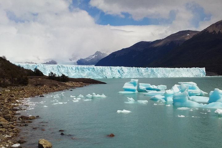 Downtown - El Calafate Airport - Photo 1 of 12