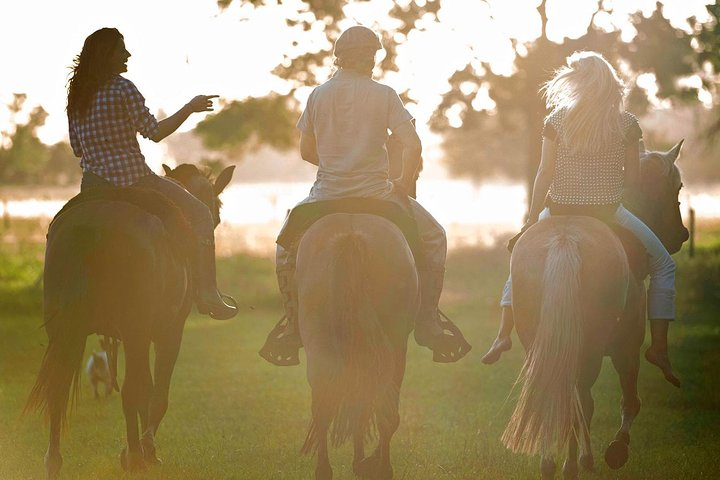 Exclusive Farm Day at Estancia La Bandada, including traditional argentine barbecue, horseback riding and gaucho´s show  - Photo 1 of 11