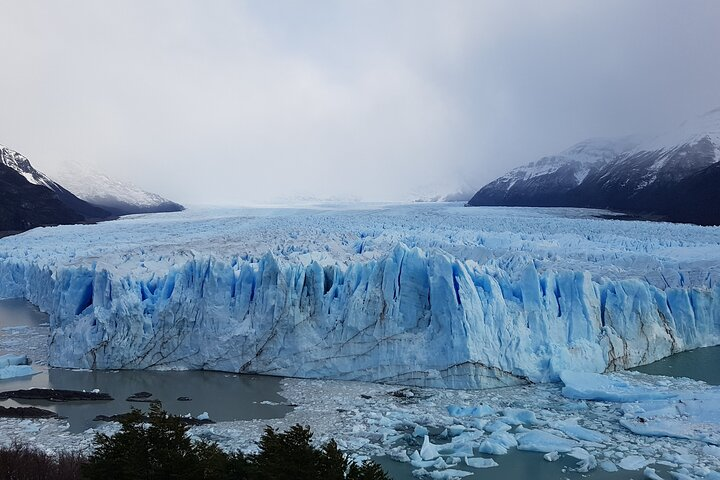 Full Day Guided Tour Perito Moreno National Park and Glacier - Photo 1 of 8