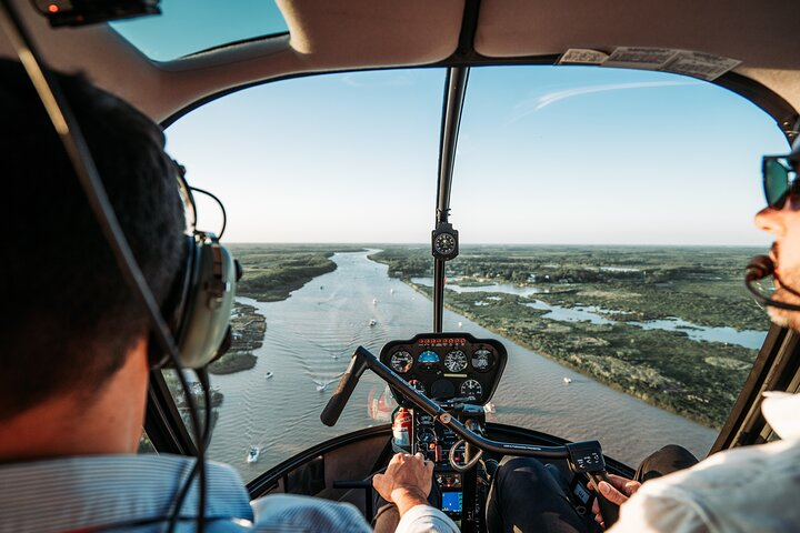 Flying over the Delta on the way to Martín García Island.