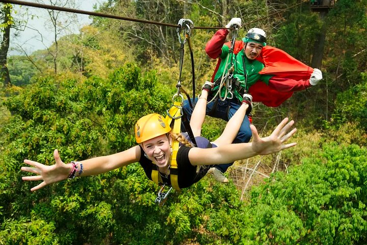 Iguazu Tour adventure: Jungle Fly: ZIPLINE, CANOPY AND RAPPEL IN THE JUNGLE - Photo 1 of 12