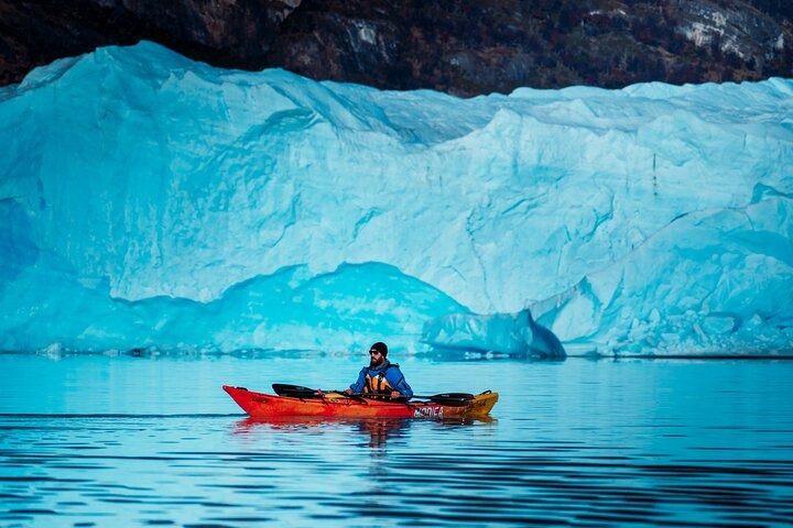 Kayak experience in Los Glaciares National Park - Photo 1 of 15