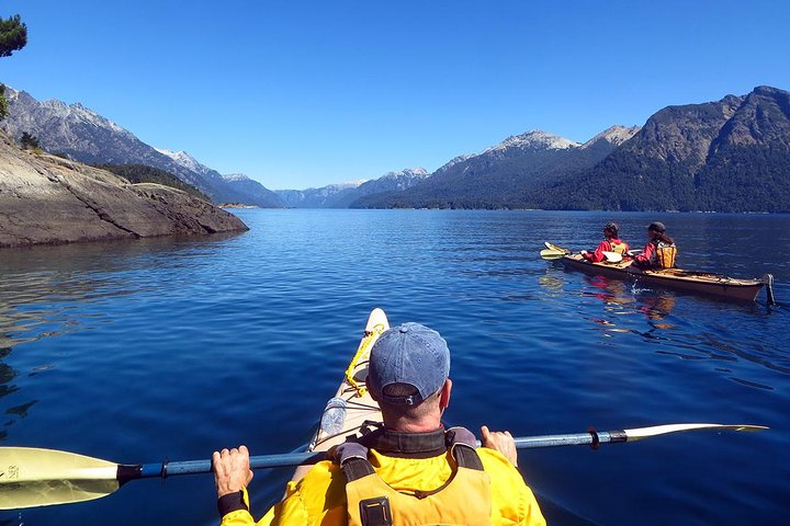 Kayaking Bariloche lakes