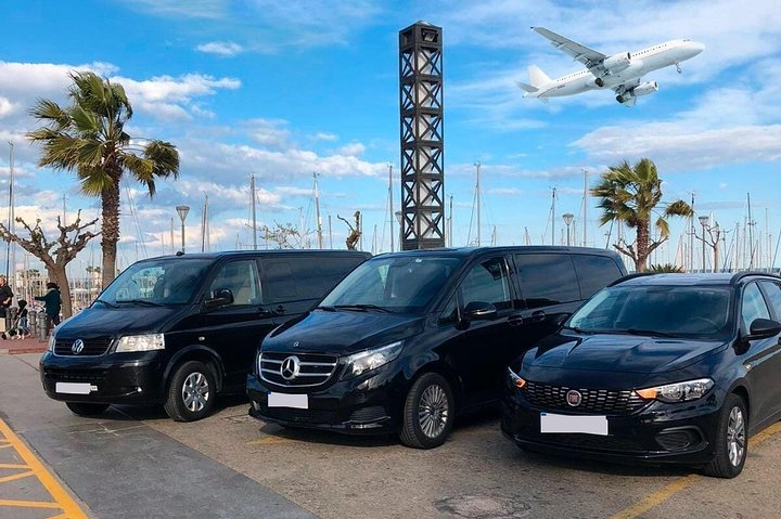 La Plata hotels to El Palomar Airport (EPA) - Departure Private Transfer - Photo 1 of 7