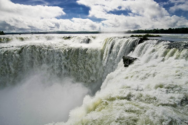 Overnight Iguazú Falls from Puerto Iguazú - Photo 1 of 11