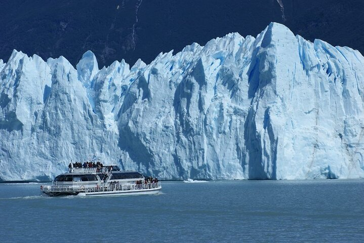 Perito Moreno Glacier - CALAFATE (Footbridges and Navigation) - Photo 1 of 4