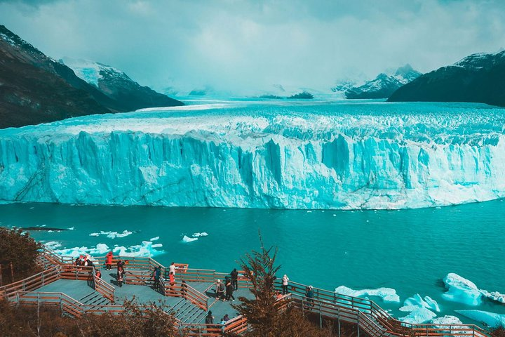 Private Car from El Chalten to El Calafate Airport or City - Photo 1 of 5