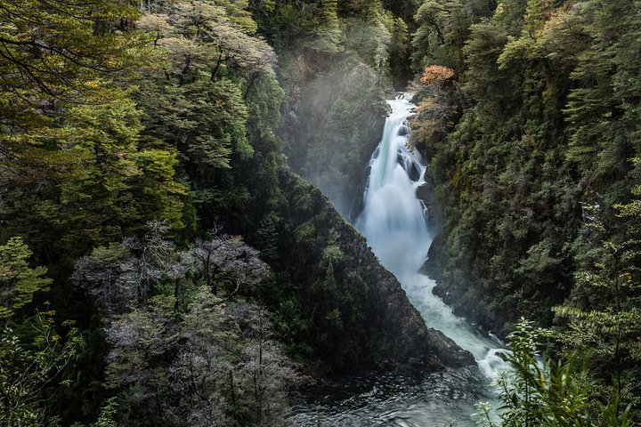 San Martin de los Andes, Hua Hum and Chachin Terrestrial Waterfall - Half day - Photo 1 of 9