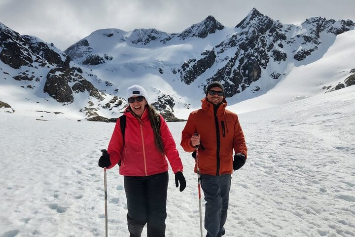  Small group Trekking to Vinciguerra Glacier and Témpanos Lagoon  - Photo 1 of 10