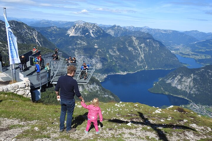 Full-Day Minivan Tour From Salzburg to Hallstatt with 5 Fingers,Lakes&Mountains  - Photo 1 of 8