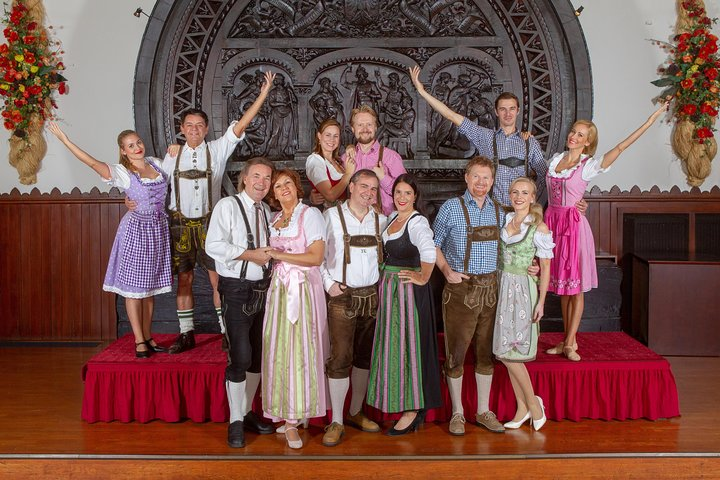 Skip the Line: Austrian Dinner Show Ticket in Vienna - Photo 1 of 8