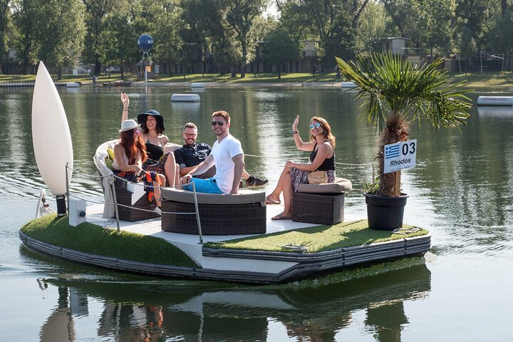 Vienna: E-Boat Rental on Danube: Private Floating Island - Photo 1 of 3