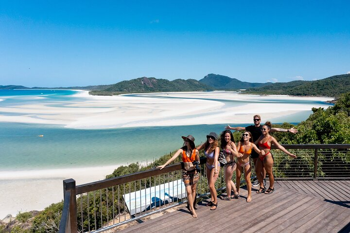 Swirling sands of Hill Inlet Whitsunday Island