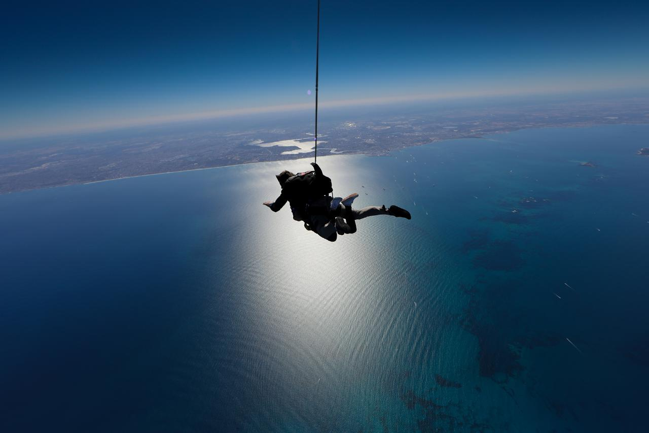 15,000ft Rottnest Island Tandem Skydive - Photo 1 of 2