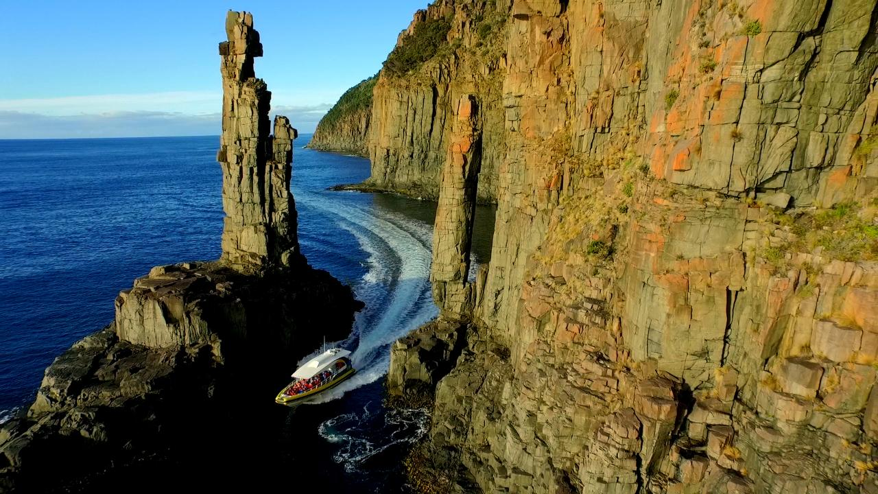 Bruny Island Cruises 3 Hour Cruise with Kettering Bus Pickup - Photo 1 of 9