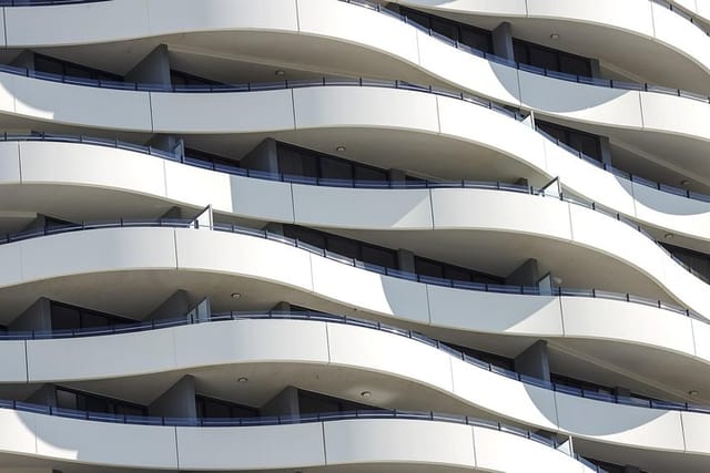 The Wave building - Broadbeach