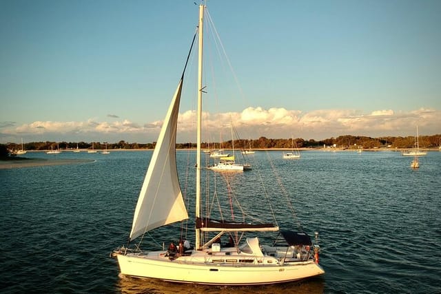 Gold Coast Sailing Cruise with sparkling wine & nibbles platter - Photo 1 of 6