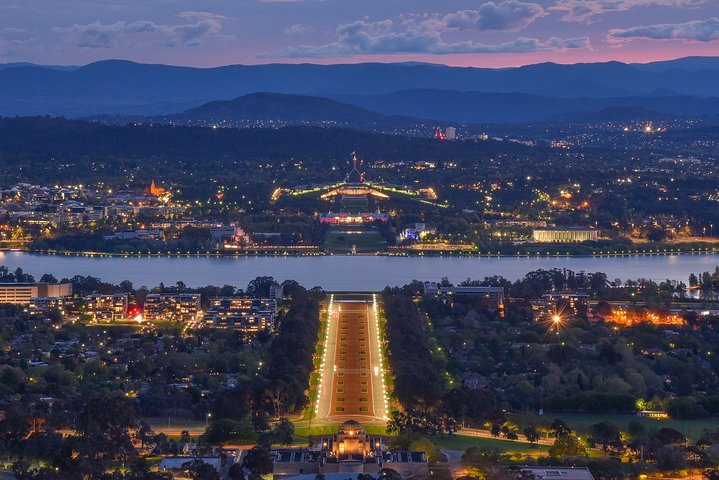 Guided Tour "Love Stories of Canberra" - Photo 1 of 3