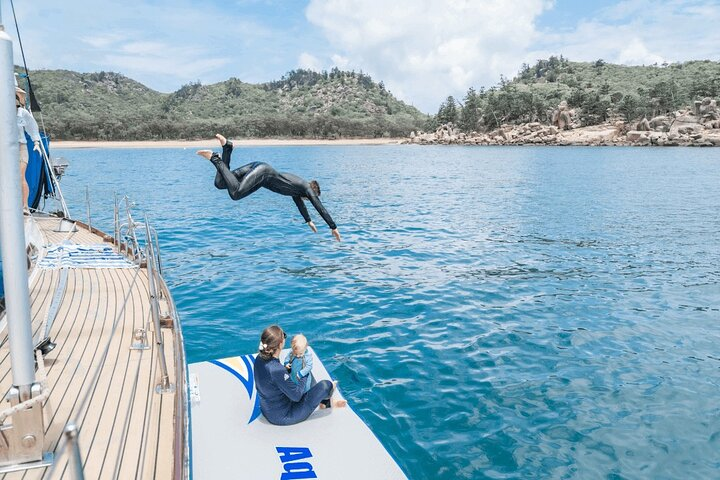 Magnetic Island Lunchtime Sailing Cruise - Photo 1 of 15