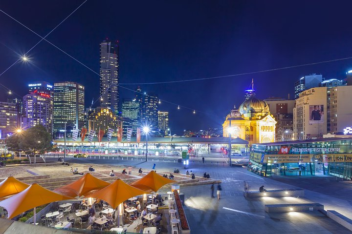 Melbourne By Night - Photo 1 of 6