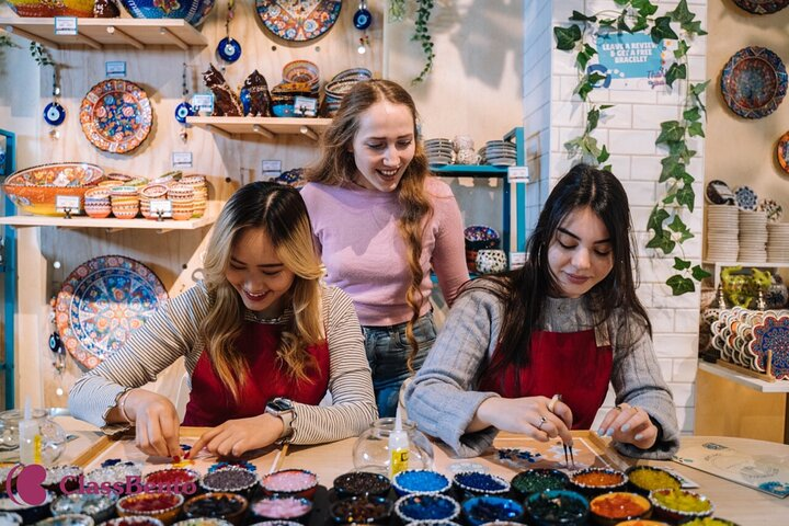 Mosaic Lamp Workshop in Melbourne - Photo 1 of 11