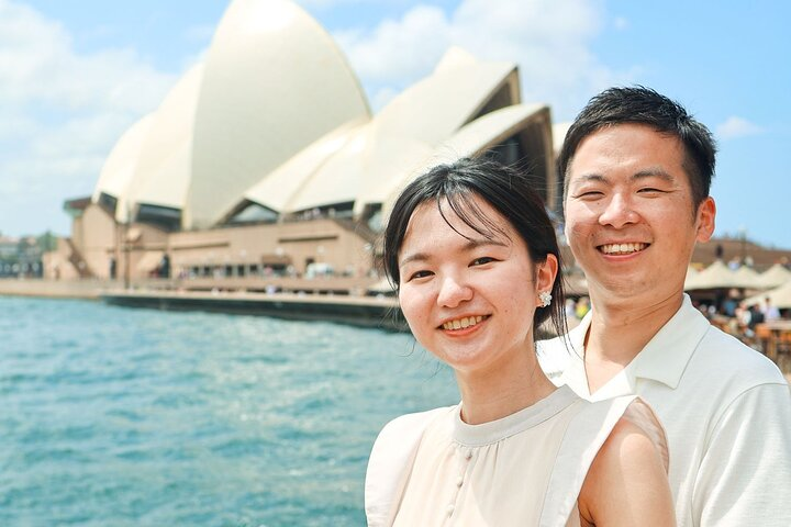 Professional Photoshoot around Circular Quay - Photo 1 of 5