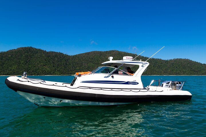 Rayglass Protector - Standard Private Charter - Whitsundays - Photo 1 of 10