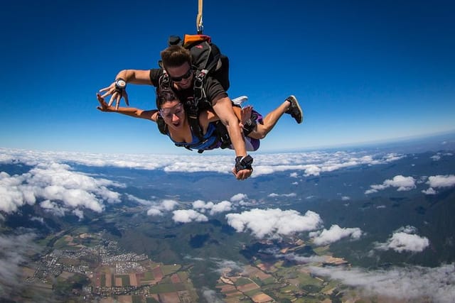 Reef and Rainforest Tandem Sky Dive in Cairns