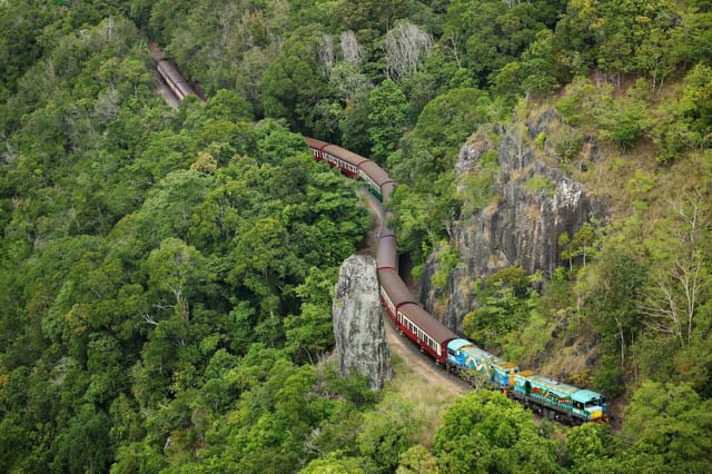 kuranda-village-full-day-tour-via-skyrail-rainforest-cableway-and-kuranda-scenic-railway_1