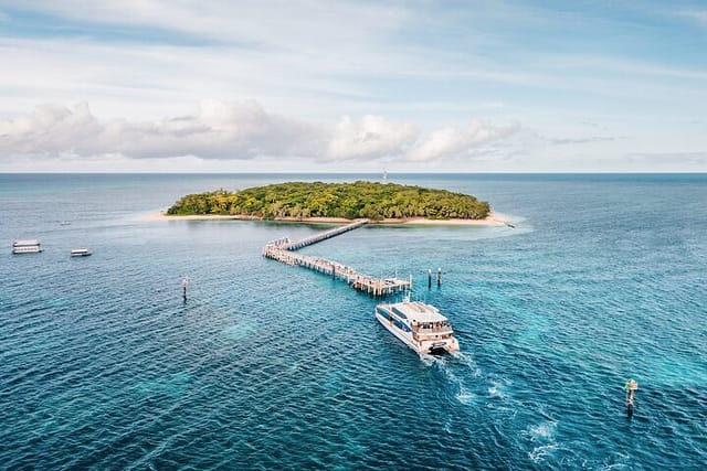 Snorkelling and Glass Bottom Boat at Green Island from Cairns - Photo 1 of 8