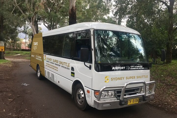 Airport Shuttle Transfer Vehicle