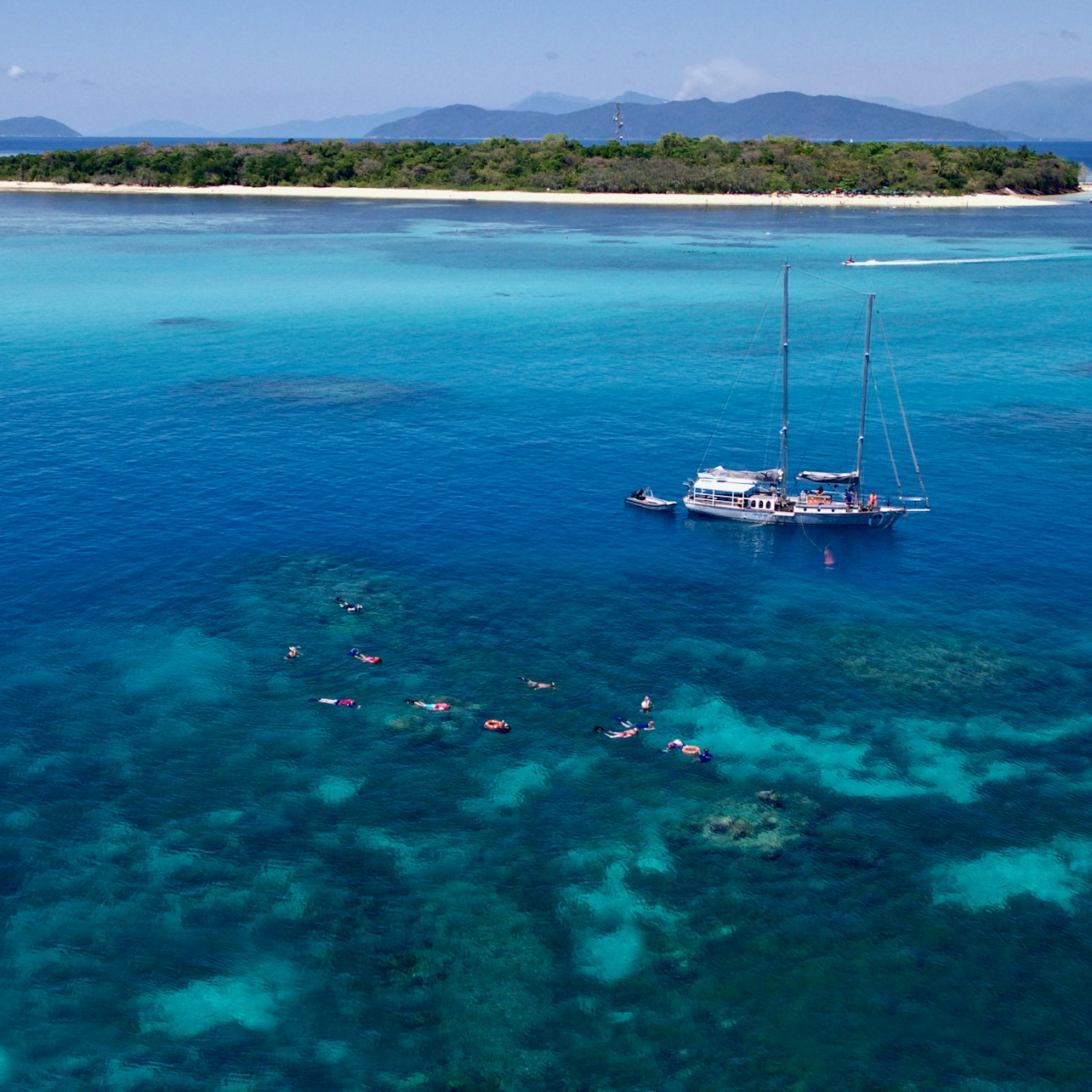 Walk, Sail and Snorkel: Great Barrier Reef & Green Island Tour - Photo 1 of 6