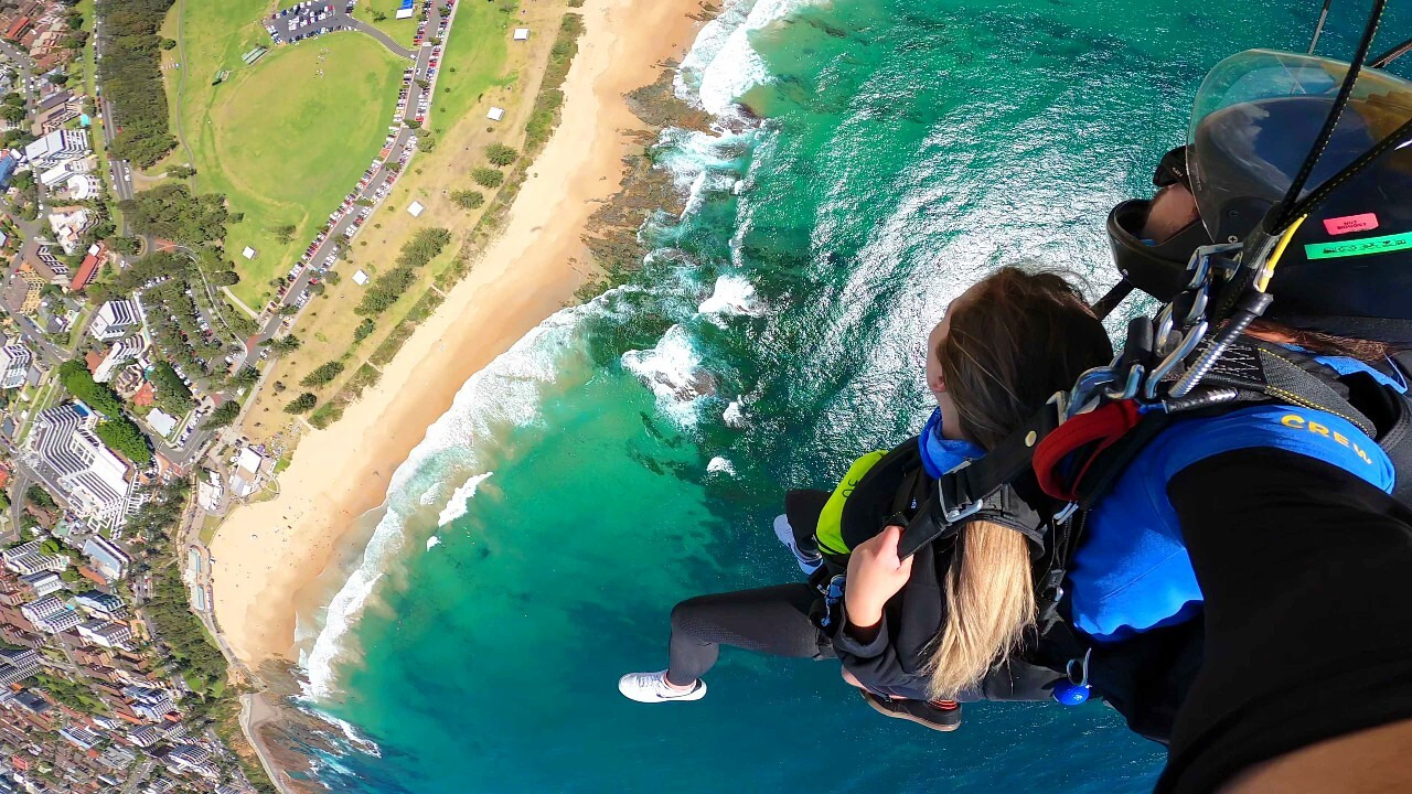 Weekday Wollongong up to 15,000ft tandem skydive with Sydney transfer - Photo 1 of 4