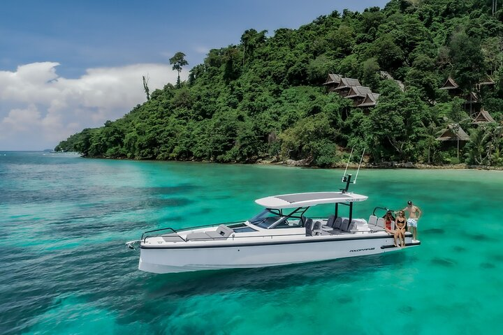 Whitsundays Premium Private Charter - Axopar 37 'Cheeky' - Photo 1 of 11