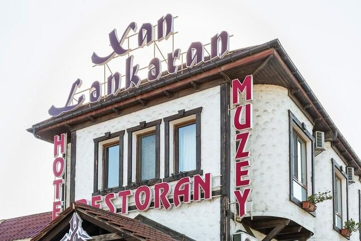 "Xan Lenkaran" restaurant - 1