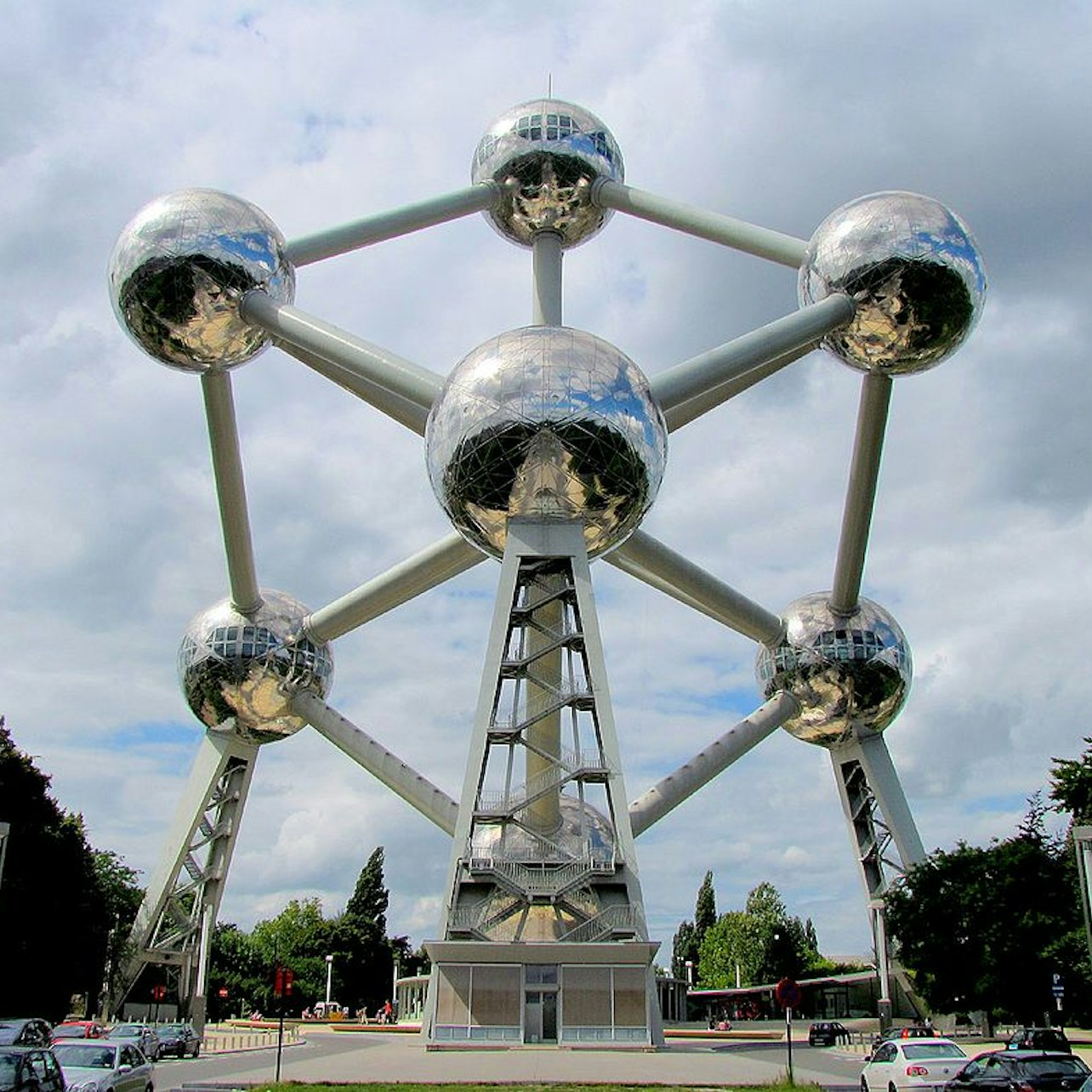 Atomium - Photo 1 of 7