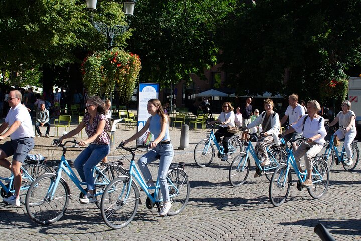 Bruges by bike tour with the locals - Photo 1 of 5