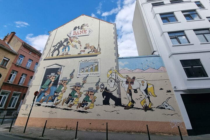 Brussels through its comics murals - Photo 1 of 12