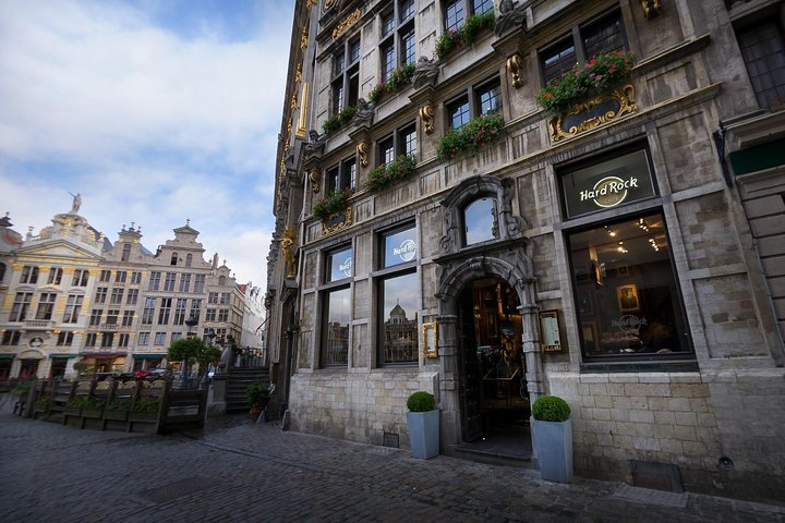 Hard Rock Cafe Brussels with Set Lunch or Dinner  - Photo 1 of 12