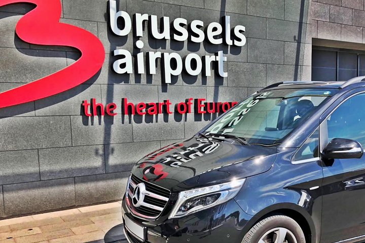 Transfer Brussels Airport -> Antwerp MB V-CLASS 7 PAX - Photo 1 of 3