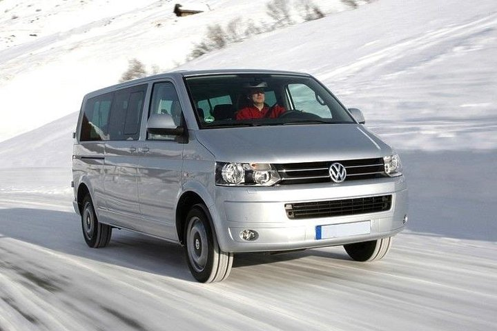 Bansko Shuttle: Bansko to Sofia Airport