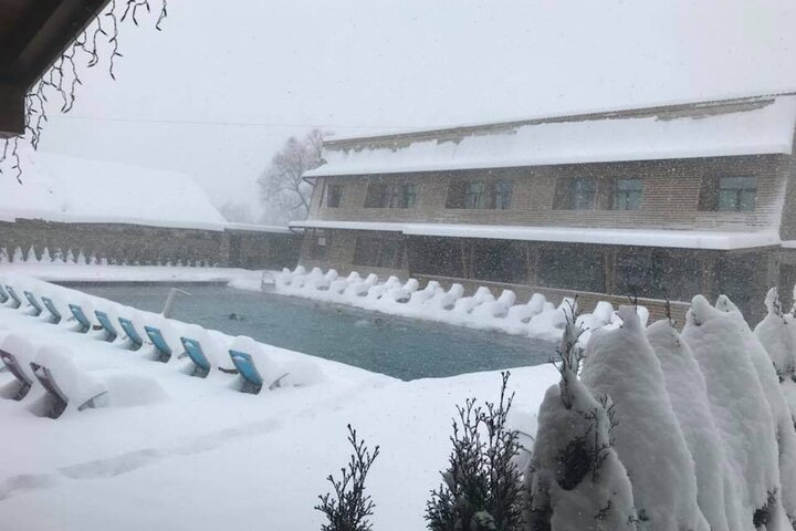 Bansko: Thermal pool escape - Photo 1 of 6