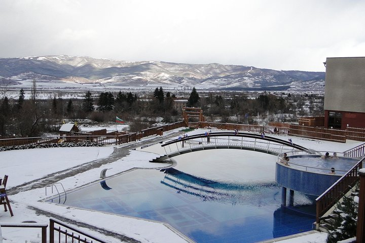 Borovets: Thermal pool escape - Photo 1 of 3