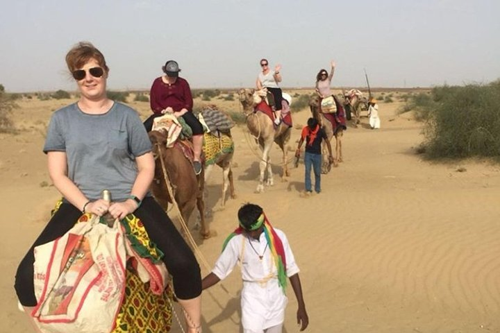 riding camel safari 