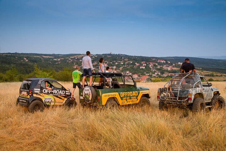 Off-road tour with jeeps