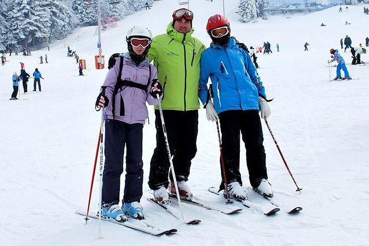 Premium ski hire - Photo 1 of 4