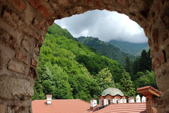 Private Flight around Bulgaria's most spectacular sights - Photo 1 of 2