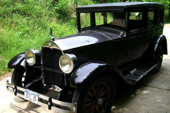 Buick Master De Luxe tour of Sliven 