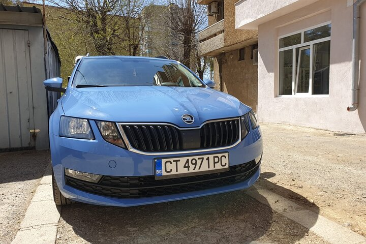 Transfer Plovdiv to Sofia airport/city with a car 3+1 - Photo 1 of 12